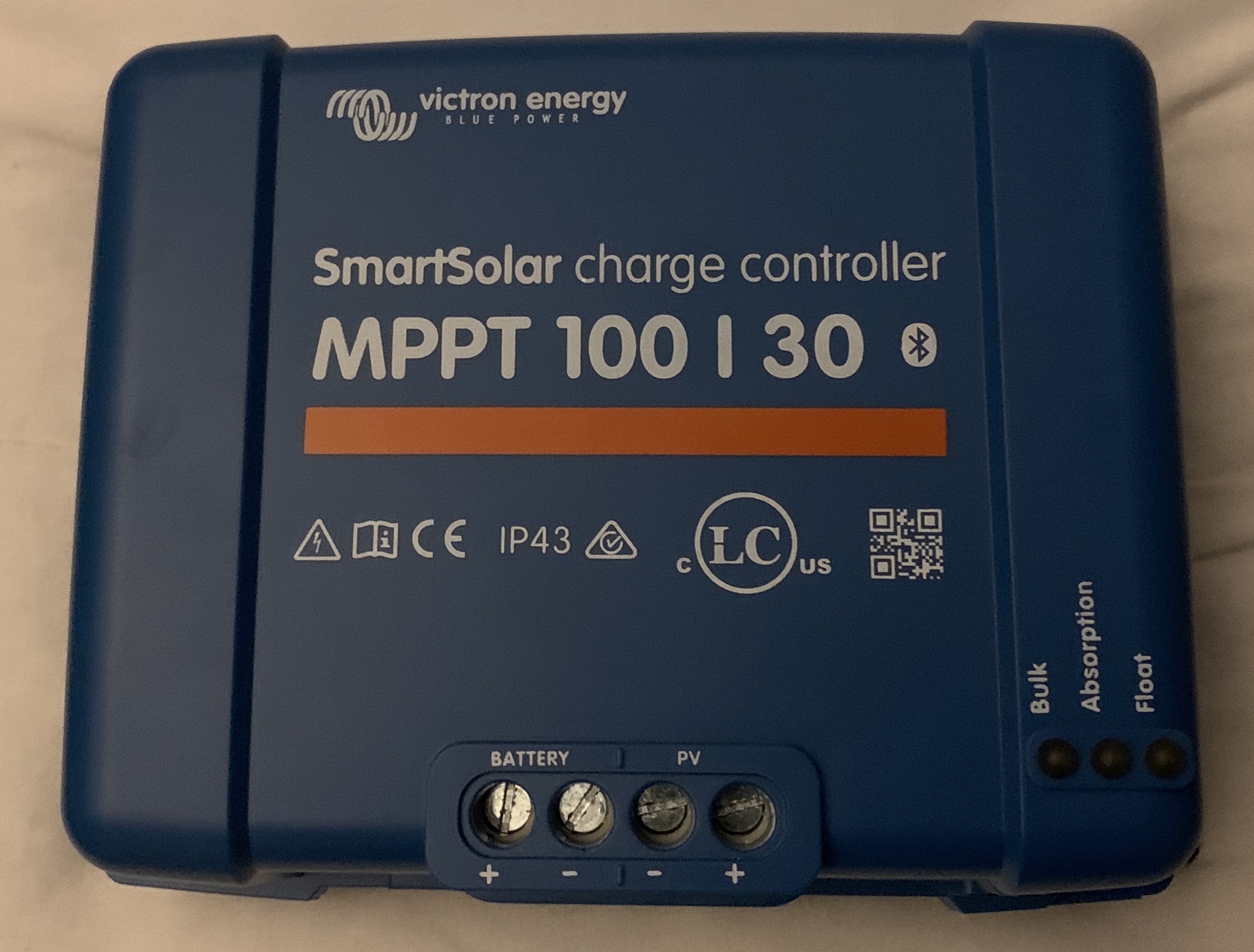 Victron SmartSolar MPPT Charge Controller for Leisure Batteries